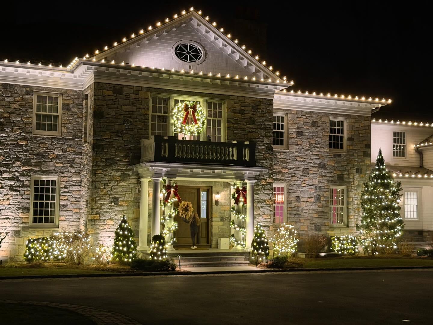 recent rhineback christmas lighting project